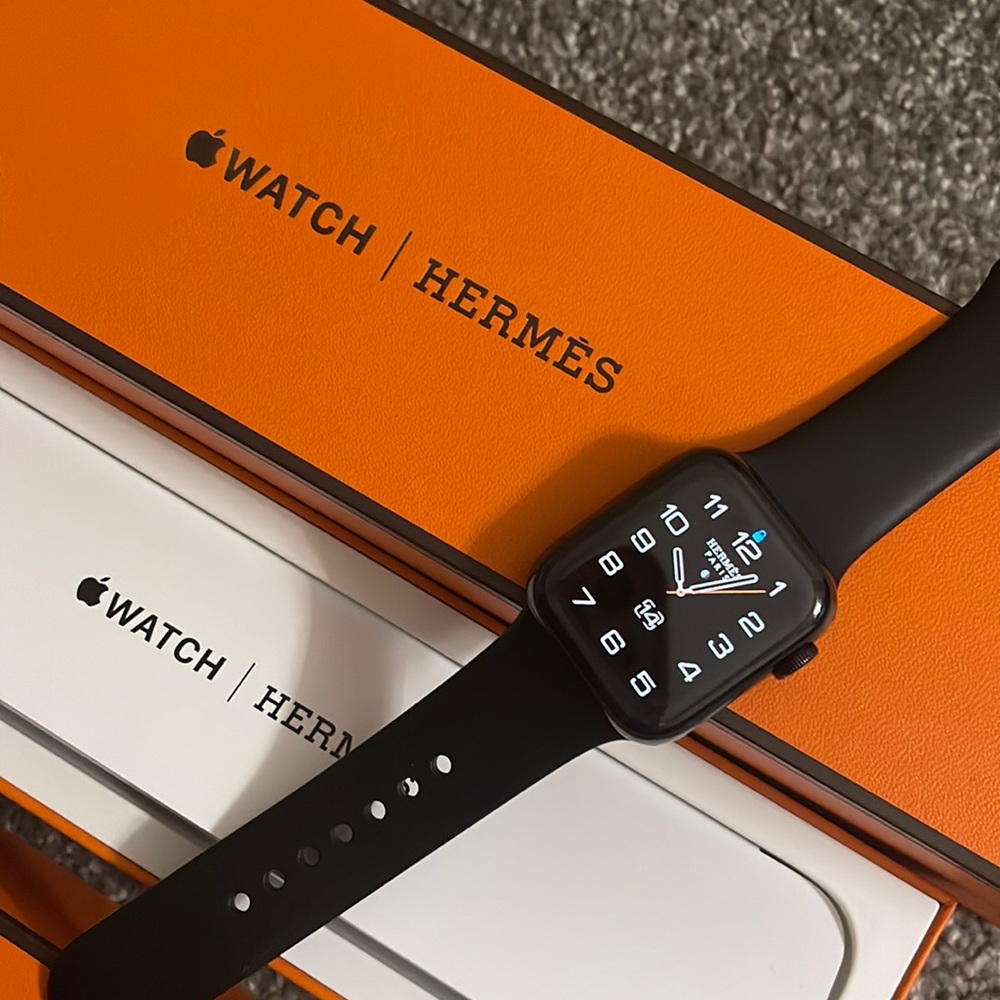 40mm Hermes Apple Watch (Series 5)